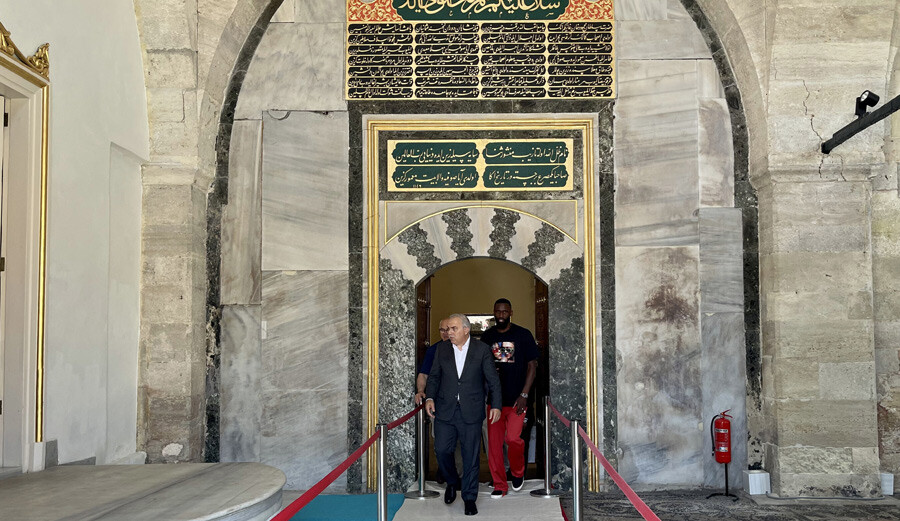 Real Madrid'in Alman yıldızı Antonio Rüdiger Ayasofya Camii’ni ziyaret etti