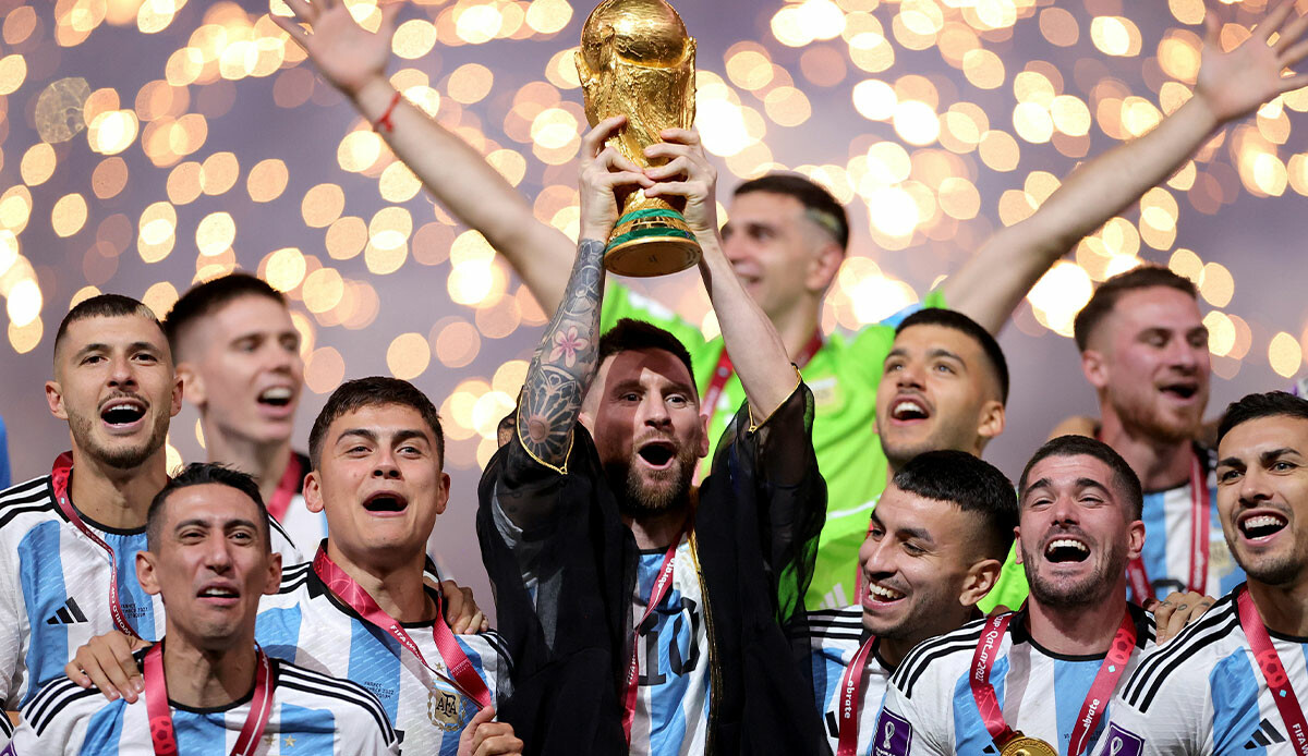 Messi'nin can dostu Galatasaray'a imza atıyor! Arjantinli orta saha İstanbul yolcusu Messi'nin can dostu Galatasaray'a imza atıyor! Arjantinli orta saha İstanbul yolcusu