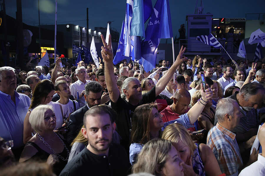 Yunanistan'da seçimin galibi Miçotakis oldu, parlamentoya 4 Türk girdi