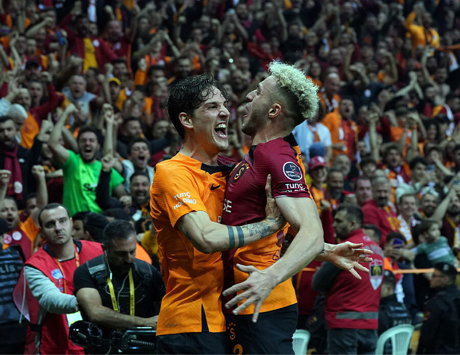 Barış Alper Yılmaz'a Avrupa'dan 3 talip! Galler maçında yaptığı asist kısmetini açtı Barış Alper Yılmaz'a Avrupa'dan 3 talip! Galler maçında yaptığı asist kısmetini açtı