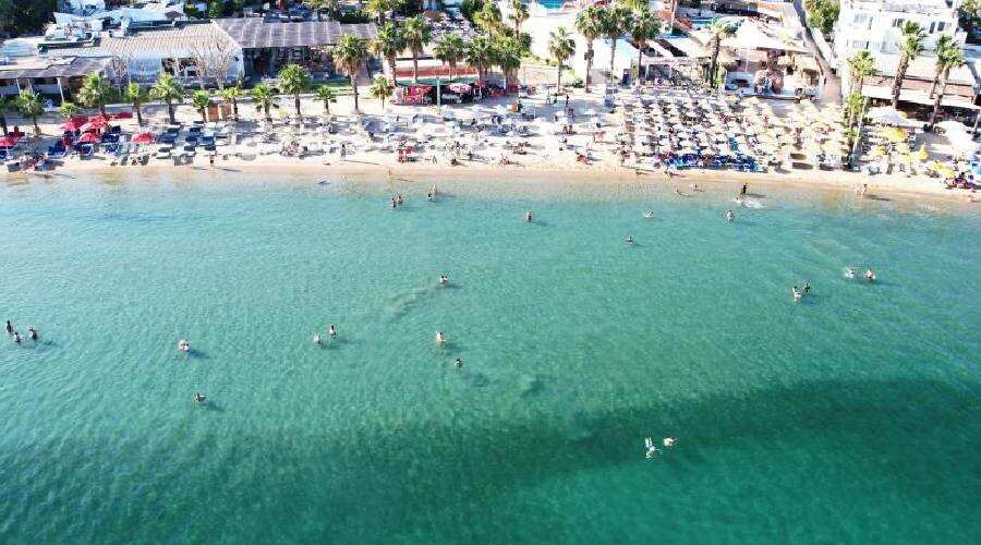 Bayram tatilini fırsat bilen akın etti… Bodrum’da nüfus yarım milyonu aştı!