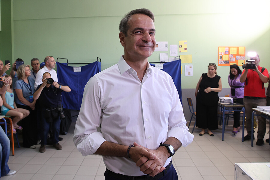 Yunanistan'da seçimin galibi Miçotakis oldu, parlamentoya 4 Türk girdi