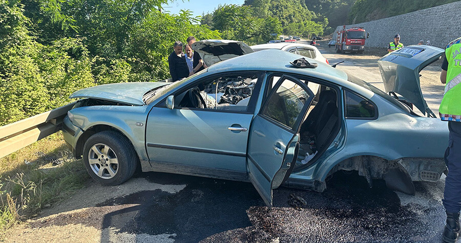 Samsun'da iki otomobil çarpıştı: Ölü ve yaralılar var