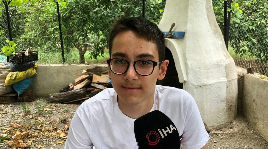 Ablasını örnek aldı, LGS'de rekor kırdı! Ablasını örnek aldı, LGS'de rekor kırdı!