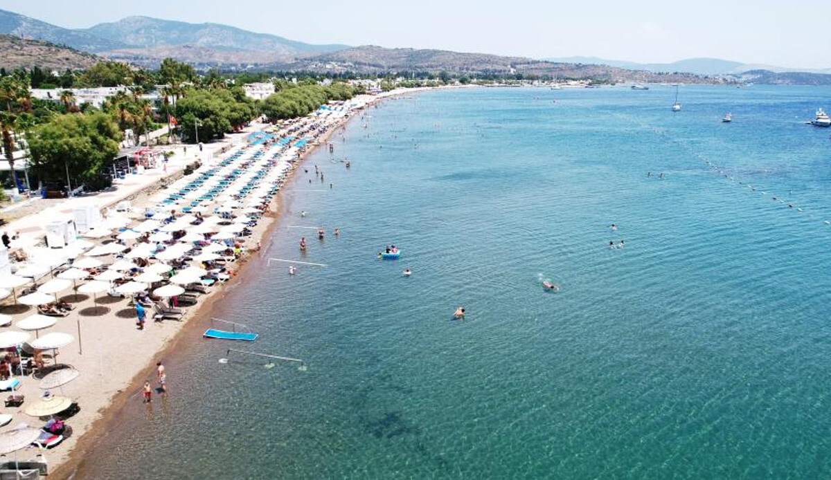 Bayram tatilini fırsat bilen akın etti: Bodrum’a 3 günde 75 bin araç giriş yaptı