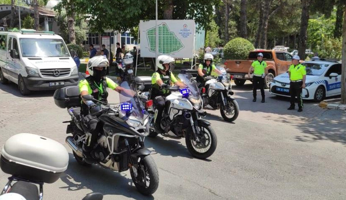 Kazadan 8 yıl sonra hayatını kaybeden polis, son yolculuğuna uğurlandı