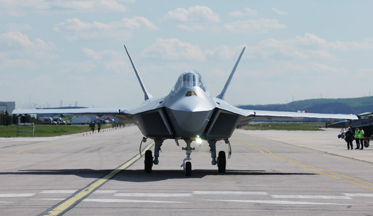 MMU KAAN'ın hiç bilinmeyen özelliği ortaya çıktı: İki kardeşiyle düşmanın kafasını karıştıracak