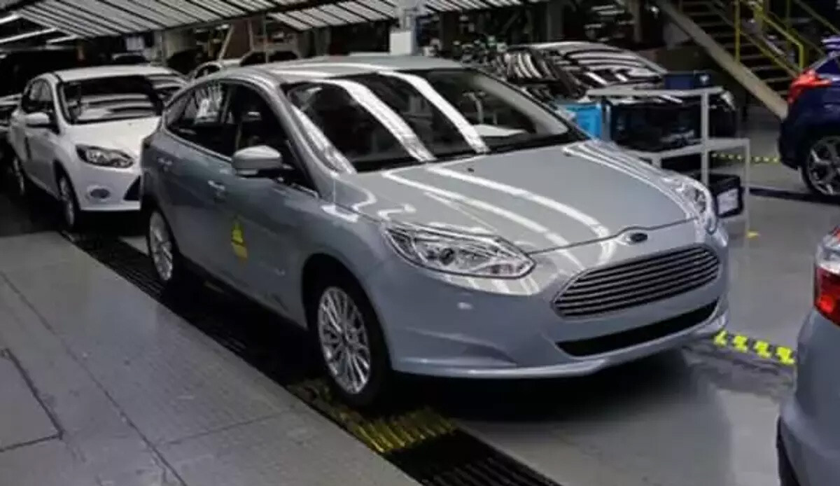 Otomotiv devi Ford binlerce işçiyi çıkaracak Otomotiv devi Ford binlerce işçiyi çıkaracak