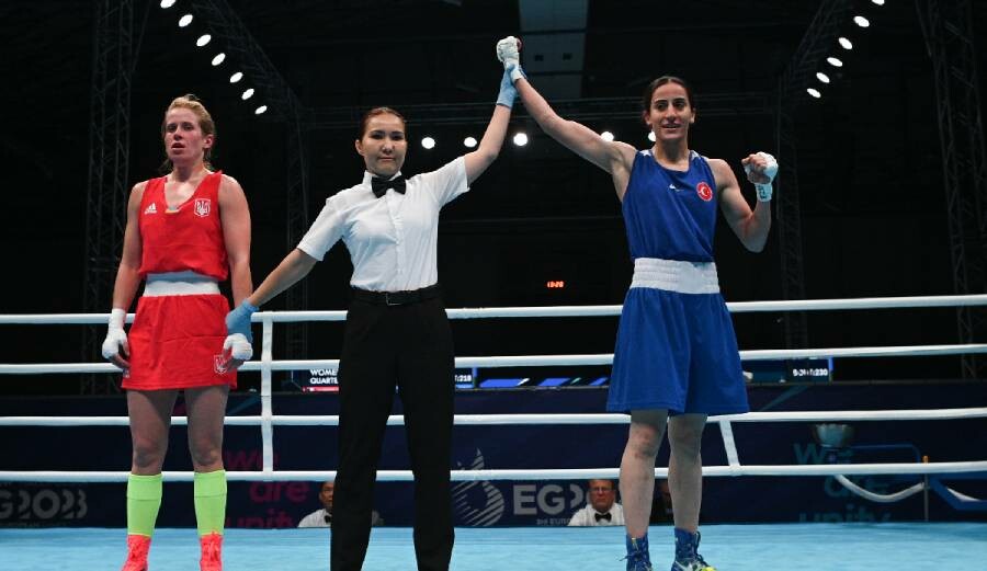 Busenaz Sürmeneli ile Gizem Özer 2024 Paris Olimpiyat Oyunları'na katılma hakkı elde etti Busenaz Sürmeneli ile Gizem Özer 2024 Paris Olimpiyat Oyunları'na katılma hakkı elde etti