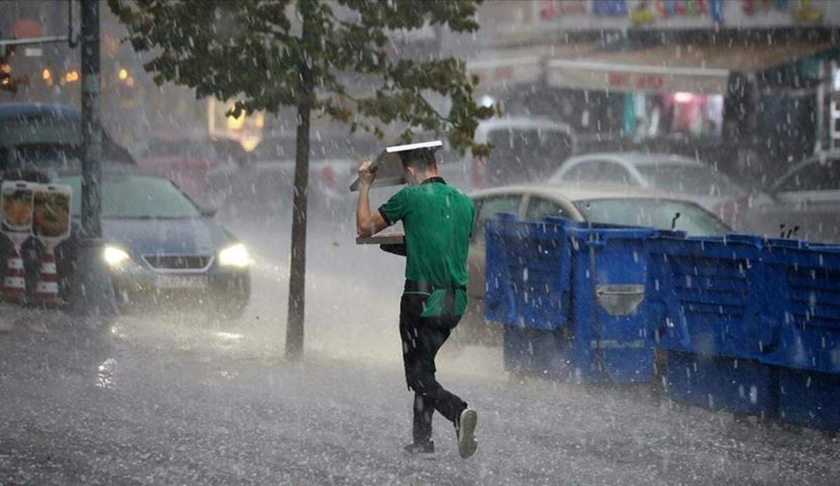 İstanbullular dikkat! Valilik uyardı: Kuvvetli geliyor... İstanbullular dikkat! Valilik uyardı: Kuvvetli geliyor...