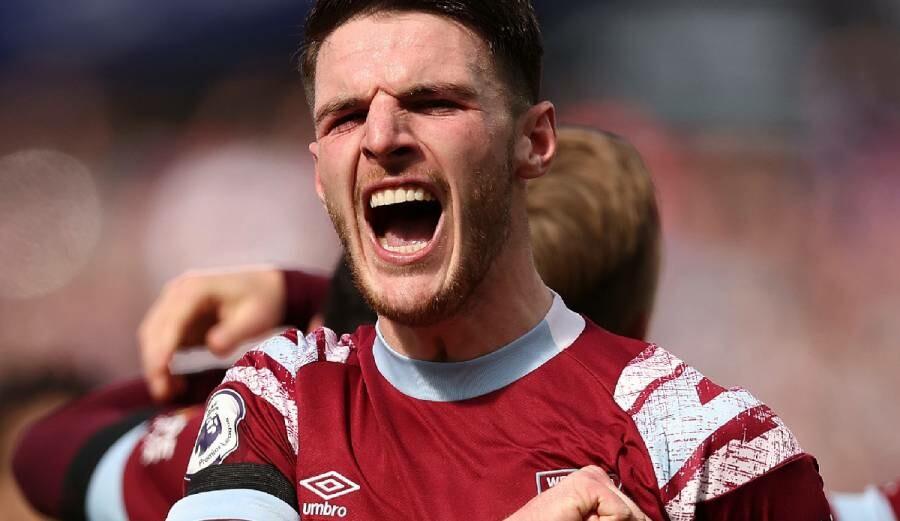 West Ham United'ın yıldızı Declan Rice ezeli rakip Arsenal'e transfer oluyor West Ham United'ın yıldızı Declan Rice ezeli rakip Arsenal'e transfer oluyor