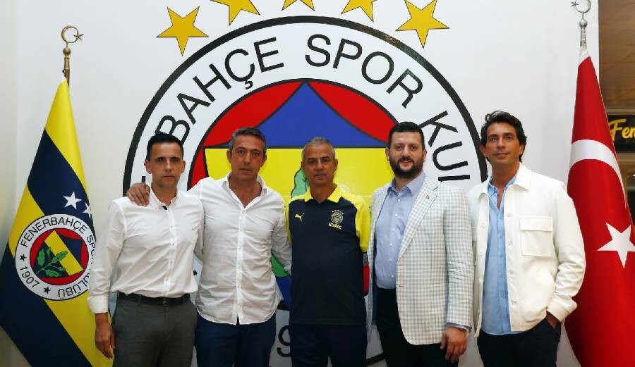 Fenerbahçe'de İsmail Kartal için resmi imza töreni önümüzdeki günlerde gerçekleştirilecek Fenerbahçe'de İsmail Kartal için resmi imza töreni önümüzdeki günlerde gerçekleştirilecek