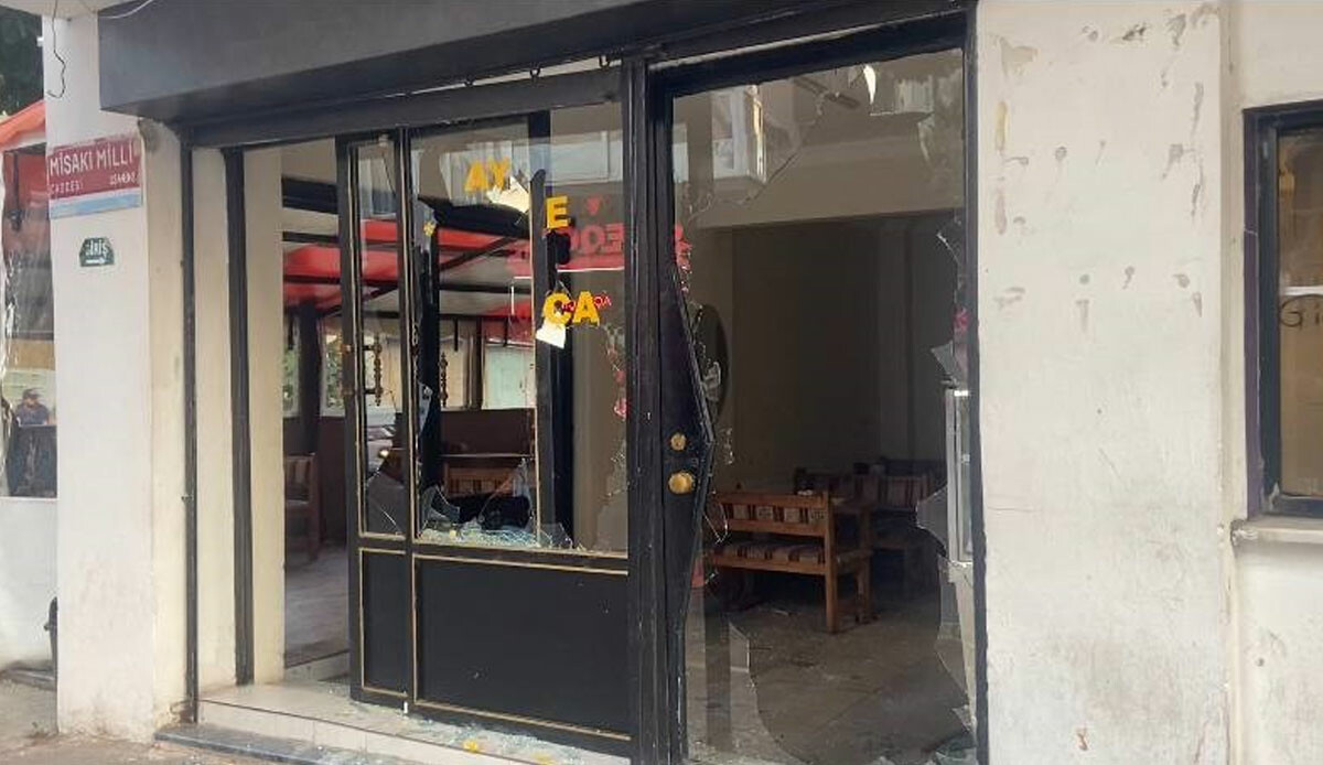 İstanbul'da dükkan basıp kurşun yağdırdılar: 1 ağır yaralı İstanbul'da dükkan basıp kurşun yağdırdılar: 1 ağır yaralı