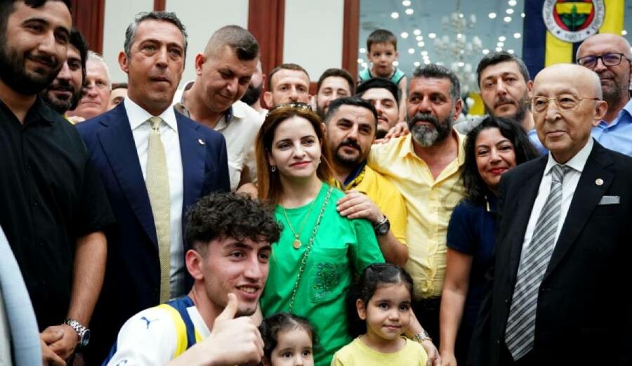 Fenerbahçe'nin yeni transferi Ryan Kent resmi imza için İstanbul'a geldi