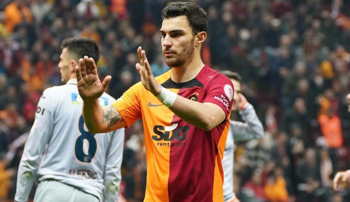 Kaan Ayhan'ın tapusu alındı! Galatasaray Sassuolo'ya 2.8 milyon euro bonservis ödedi Kaan Ayhan'ın tapusu alındı! Galatasaray Sassuolo'ya 2.8 milyon euro bonservis ödedi