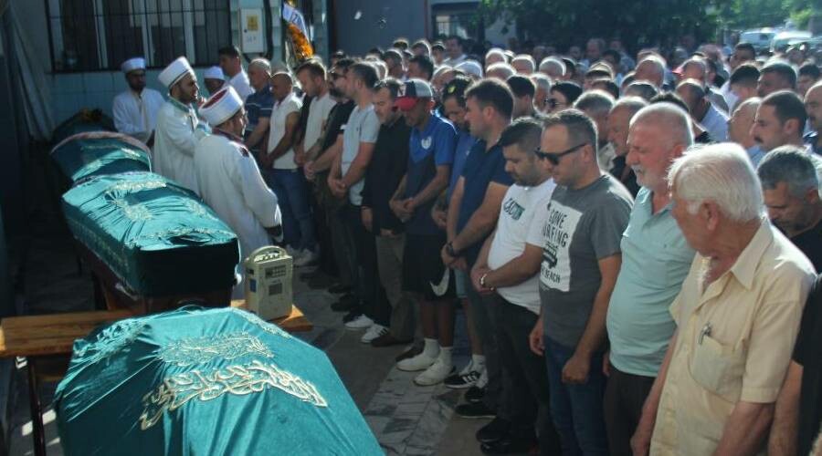 İzmir'de bayram dönüşü feci kaza: 18 yaşındaki sürücünün ifadesi ortaya çıktı