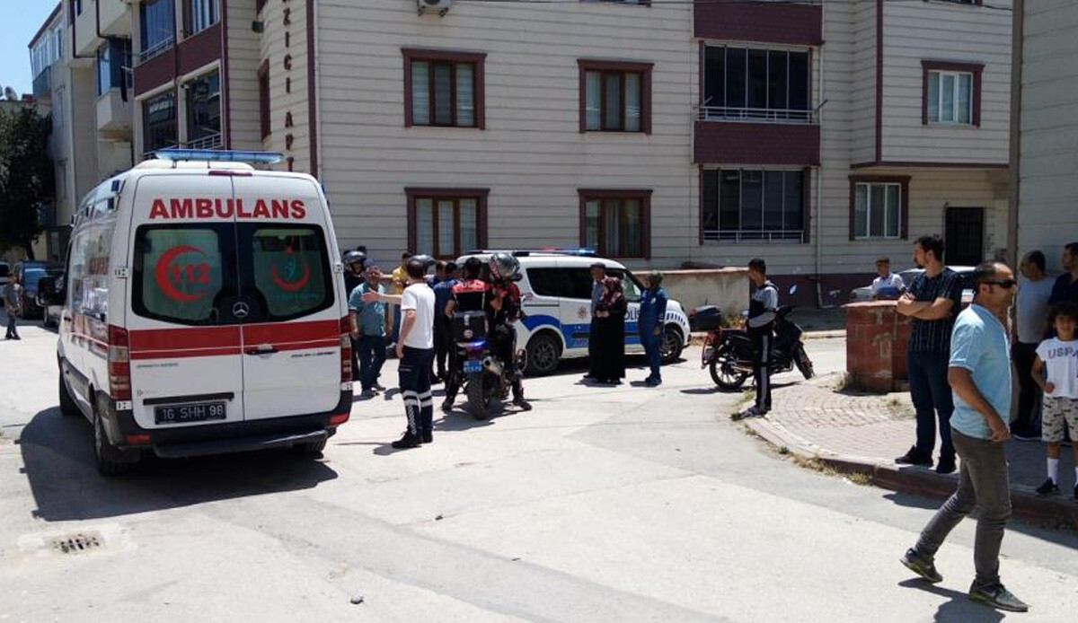 Bursa'da akrabalar arasında kavga: 3'ü polis 6 yaralı