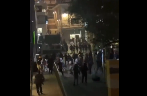 Fransa'da sular durulmuyor, Macron gözünü kararttı: Tehdit, saldırı, yağma, kundaklama