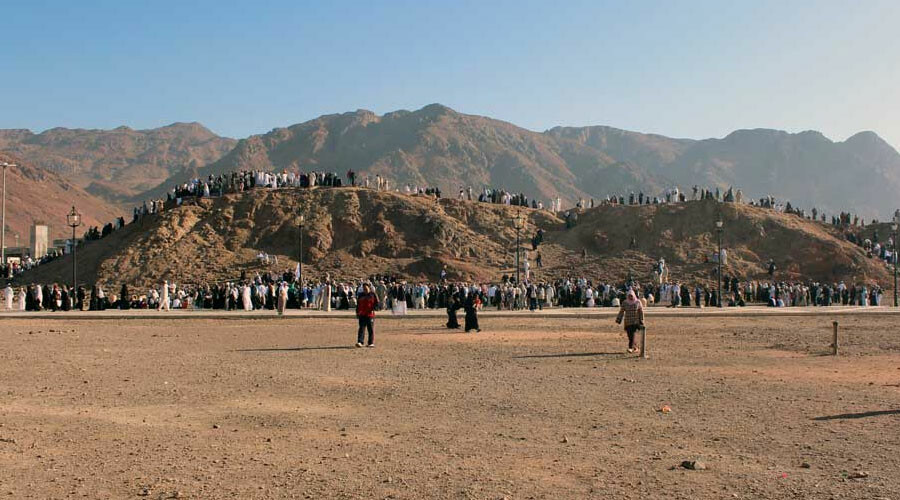 Hacılar, Medine'de kutsal mekanları ziyaret etti