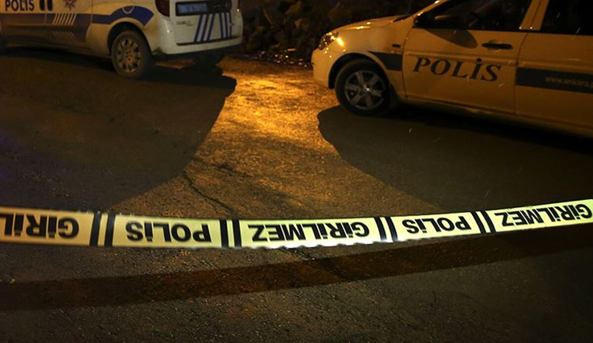 Bir evlat dehşeti daha! Manisa'da tartıştığı annesini korkunç şekilde katletti Bir evlat dehşeti daha! Manisa'da tartıştığı annesini korkunç şekilde katletti