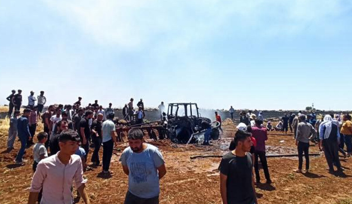 Şanlıurfa’da 120 dönüm buğday kül oldu! Müdahaleye giden 1 traktör kullanılamaz halde Şanlıurfa’da 120 dönüm buğday kül oldu! Müdahaleye giden 1 traktör kullanılamaz halde