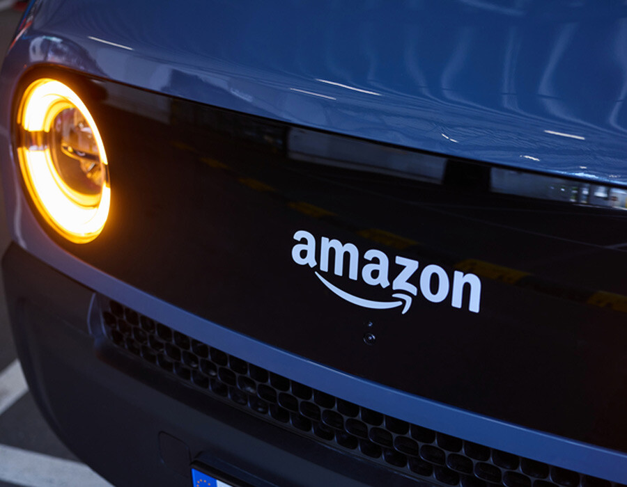 Amazon'un Avrupa'da ilk elektrikli teslimat minibüsleri yollara çıkıyor Amazon