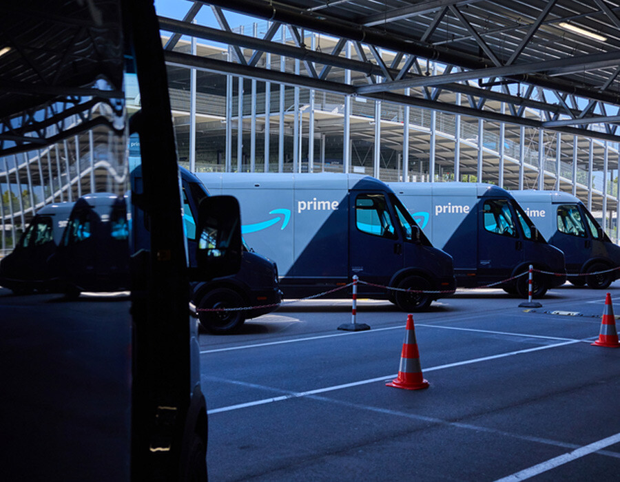 Amazon'un Avrupa'da ilk elektrikli teslimat minibüsleri yollara çıkıyor Elektrikli minibüs