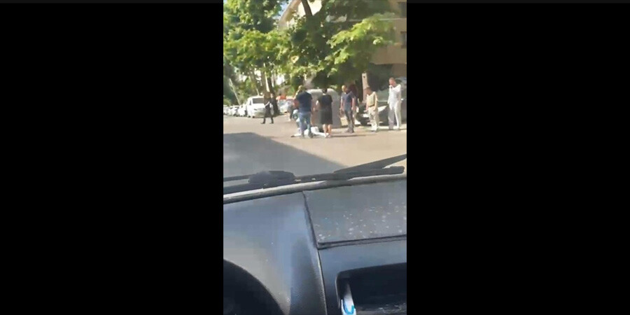 Sevgililerin babaları arasında çıkan kavga kanlı bitti: 1 yaralı