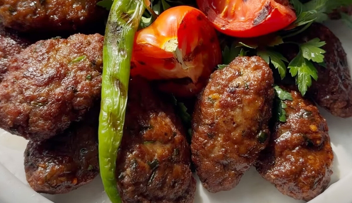 ‘Anne köftesi’ yapmanın sırrı… İçine bir miktar ekleyin, lezzeti ustaları bile kıskandıracak