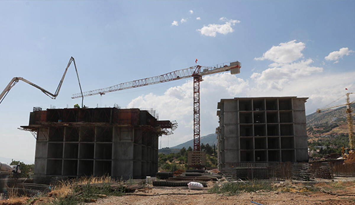 Depremzedelerin konutları hızla yükseliyor! Örnek daireler ortaya çıktı