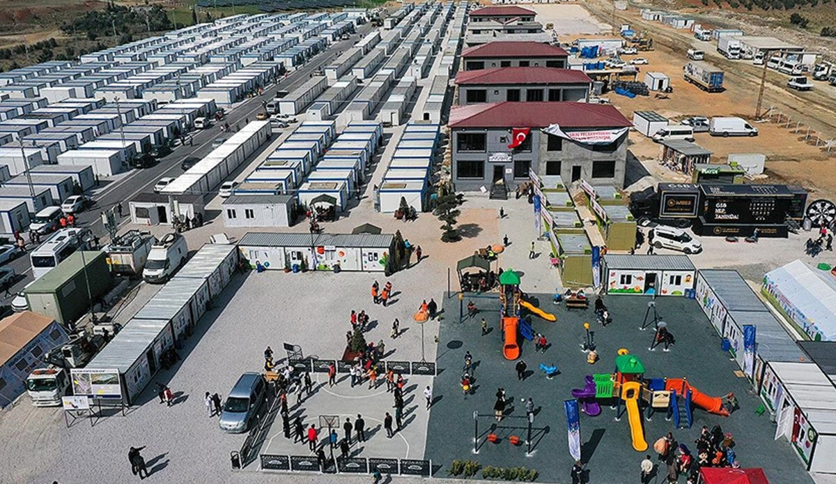 AFAD, deprem bölgesine kurulan konteyner sayısını açıkladı AFAD, deprem bölgesine kurulan konteyner sayısını açıkladı