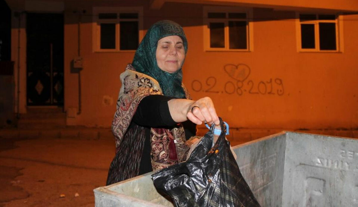 Gece dışarı çıkmaya korkar oldular… ‘Çöp Canavarı’ bir mahallenin kabusu oldu! Gece dışarı çıkmaya korkar oldular… ‘Çöp Canavarı’ bir mahallenin kabusu oldu!