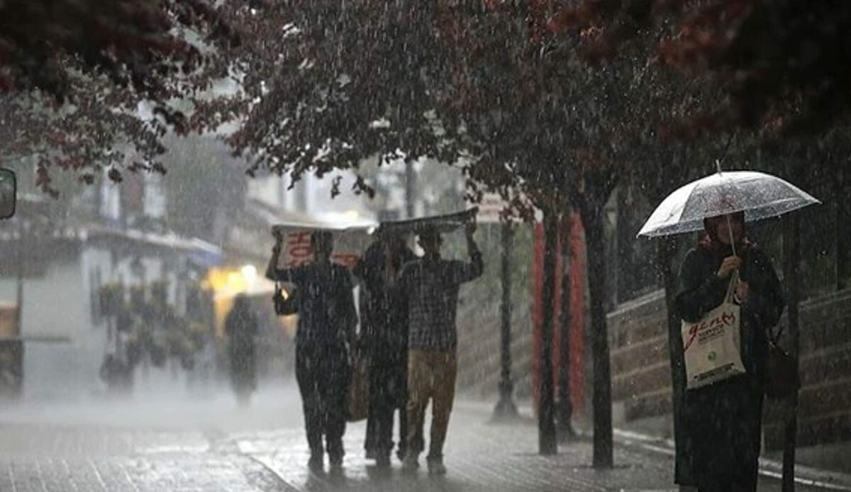 Meteoroloji'den yeni uyarı! Gök gürültülü sağanak geliyor Meteoroloji'den yeni uyarı! Gök gürültülü sağanak geliyor