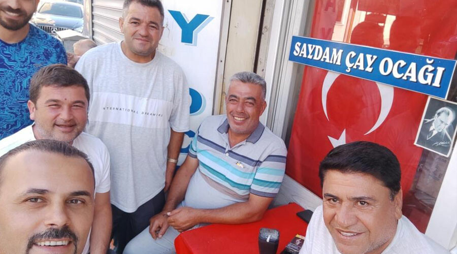 ‘İnsanlık ölmemiş’ dedirten hareket: Para dolu çantayı sahibine teslim etti ‘İnsanlık ölmemiş’ dedirten hareket: Para dolu çantayı sahibine teslim etti