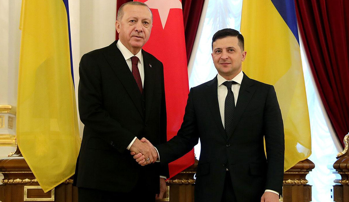 Dünya basınının gözü İstanbul'daki kritik zirvede: Erdoğan devreye girdi, Zelenskiy geliyor Dünya basınının gözü İstanbul'daki kritik zirvede: Erdoğan devreye girdi, Zelenskiy geliyor