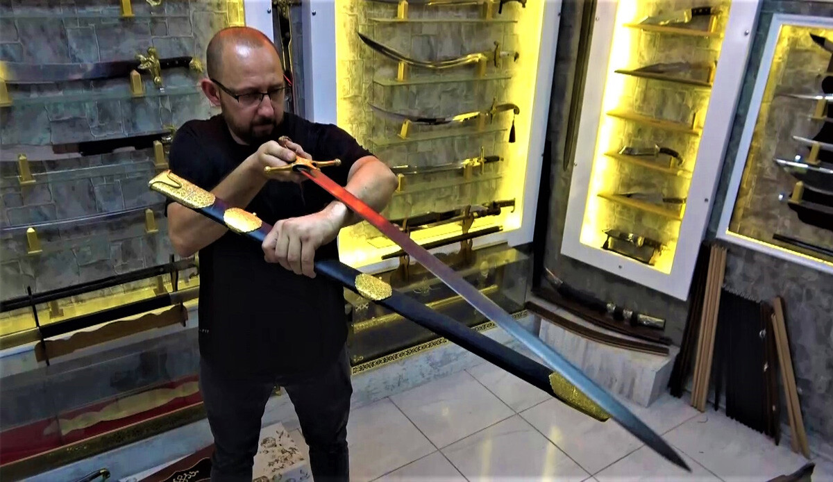 Bakan dönüp bir daha baktı, Topkapi Sarayı