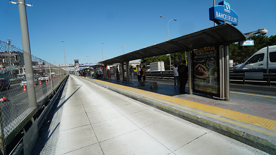 Metrobüs yollarında çalışma başlıyor! Bazı duraklar 36 saat kapalı kalacak