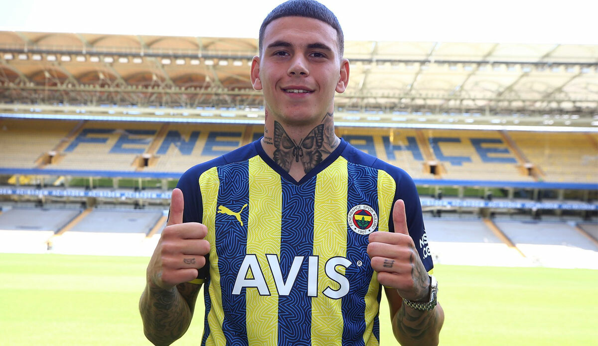 Fenerbahçe ayrılığı duyurdu! Genç golcü Belçika ekibi SK Beveren'e kiralandı Fenerbahçe ayrılığı duyurdu! Genç golcü Belçika ekibi SK Beveren'e kiralandı