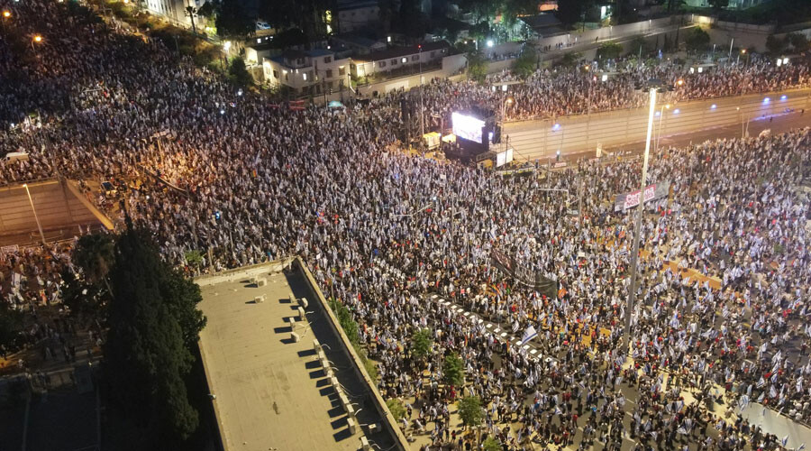 İsrail'de halk sokaklarda: Netanyahu'yu zor günler bekliyor