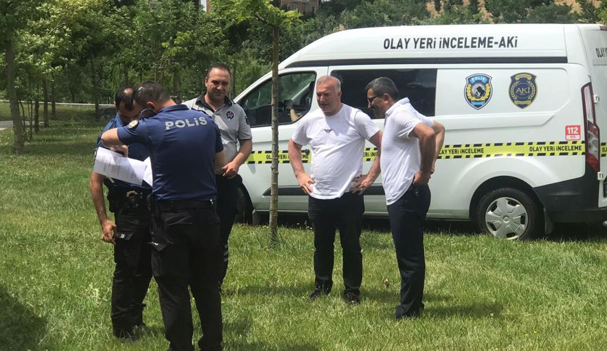 Başakşehir’de korkunç olay! 18 yaşındaki genç parkta ölü bulundu Başakşehir’de korkunç olay! 18 yaşındaki genç parkta ölü bulundu