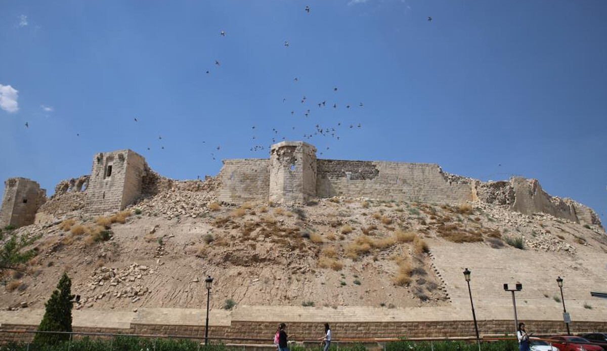 Depremde hasar alan 6 bin yıllık Gaziantep Kale&#039;sinin restorasyonu başladı