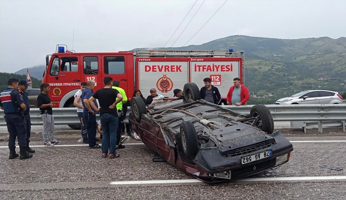 Feci kazada otomobil ters döndü: 1’i bebek 8 yaralı