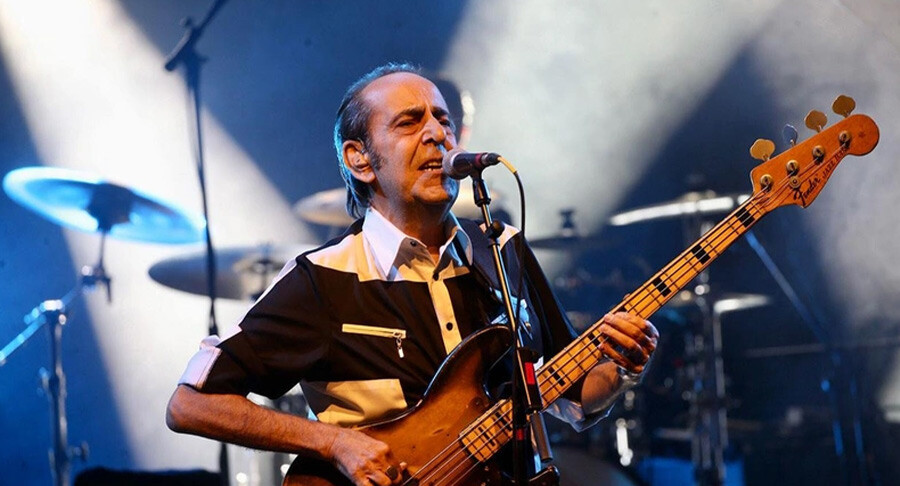 Arkadaşı Özkan Uğur'u kaybetmenin acısını yaşayan Mazhar Alanson konserini iptal etti