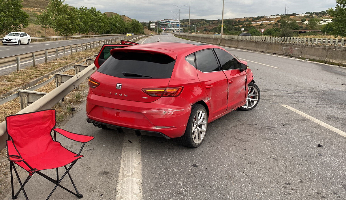 İki otomobilin akılalmaz yarışında kötü son: 1 ölü İki otomobilin akılalmaz yarışında kötü son: 1 ölü