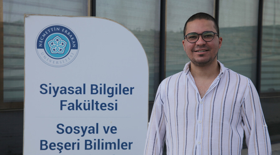 Hastane odasında başarı hikayesi: Hastalığına rağmen kepini attı