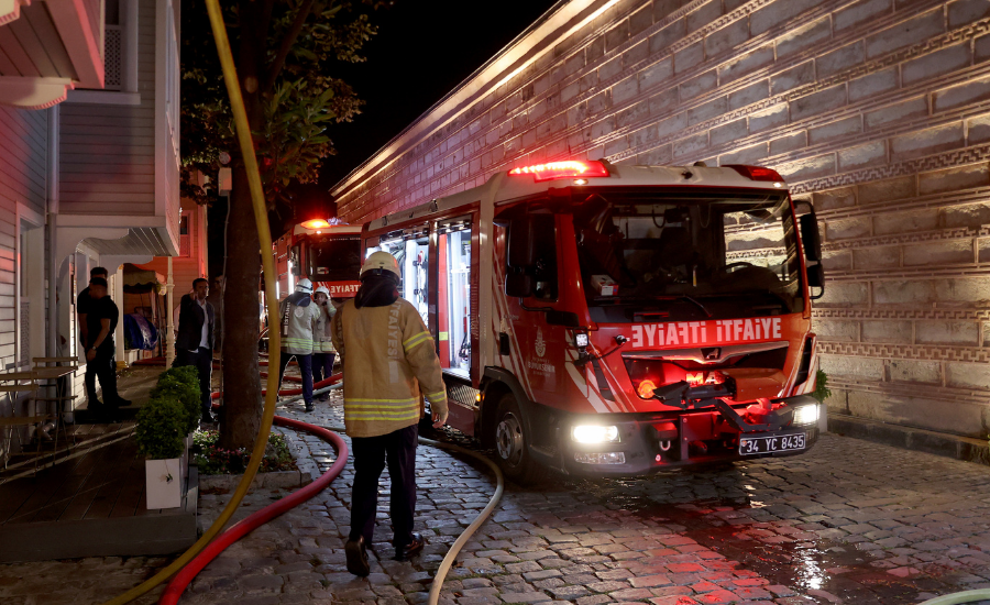 Topkapı Sarayı’nda yangın mı çıktı? Yangın neden çıktı, söndürüldü mü?