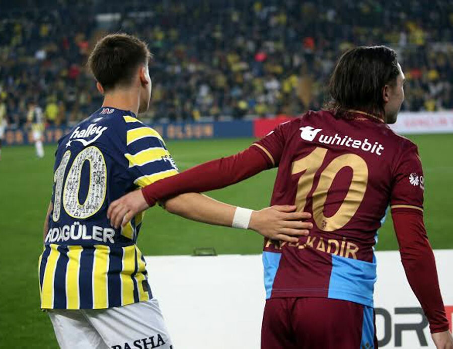 Abdülkadir Ömür, Premier Lig'den gelen dev teklifi açıkladı Abdülkadir Ömür, Premier Lig'den gelen dev teklifi açıkladı