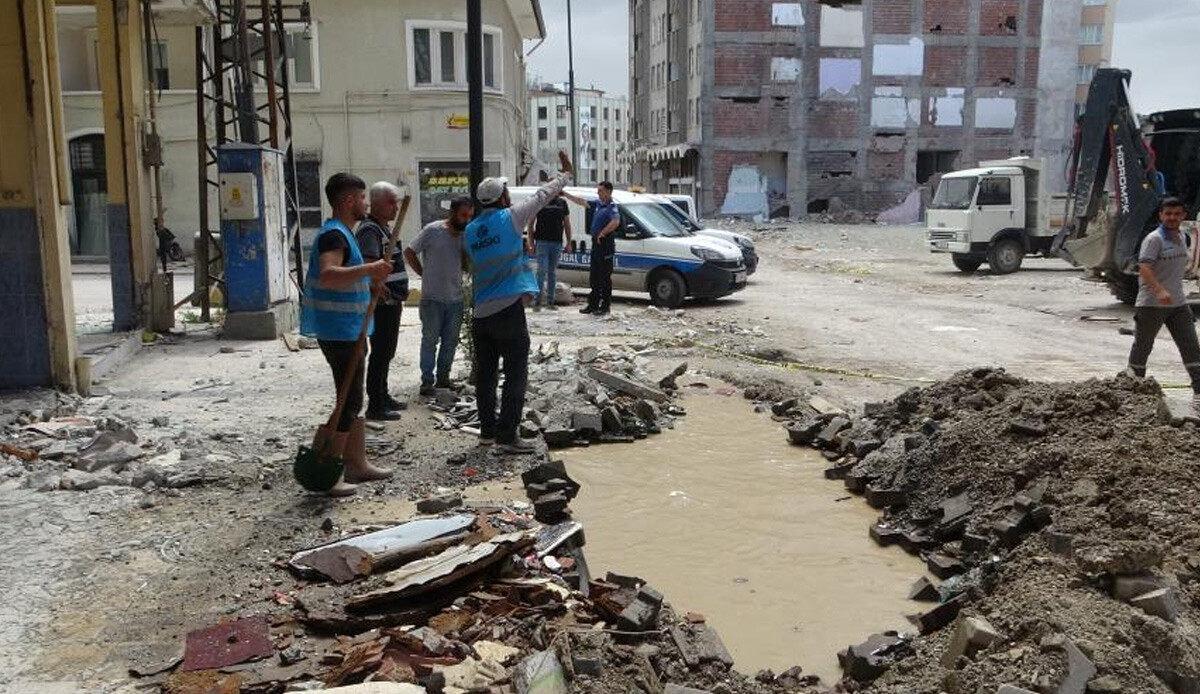 Malatya’da doğalgaz borusu patladı! Ekipler alarma geçti!