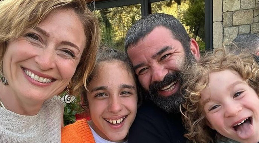 8 yıllık evlilik bitti! Ceyda Düvenci ile Bülent Şakrak resmen boşandı 8 yıllık evlilik bitti! Ceyda Düvenci ile Bülent Şakrak resmen boşandı