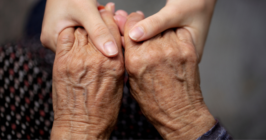 EVDE BAKIM MAAŞLARI 2023 ne kadar oldu? Evde bakım maaş ödeme tarihleri!